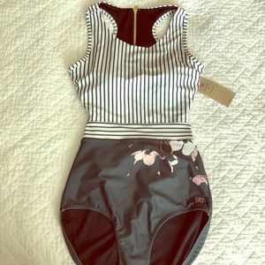 NWT Albion Bon Voyage One Piece Swimsuit, size M
